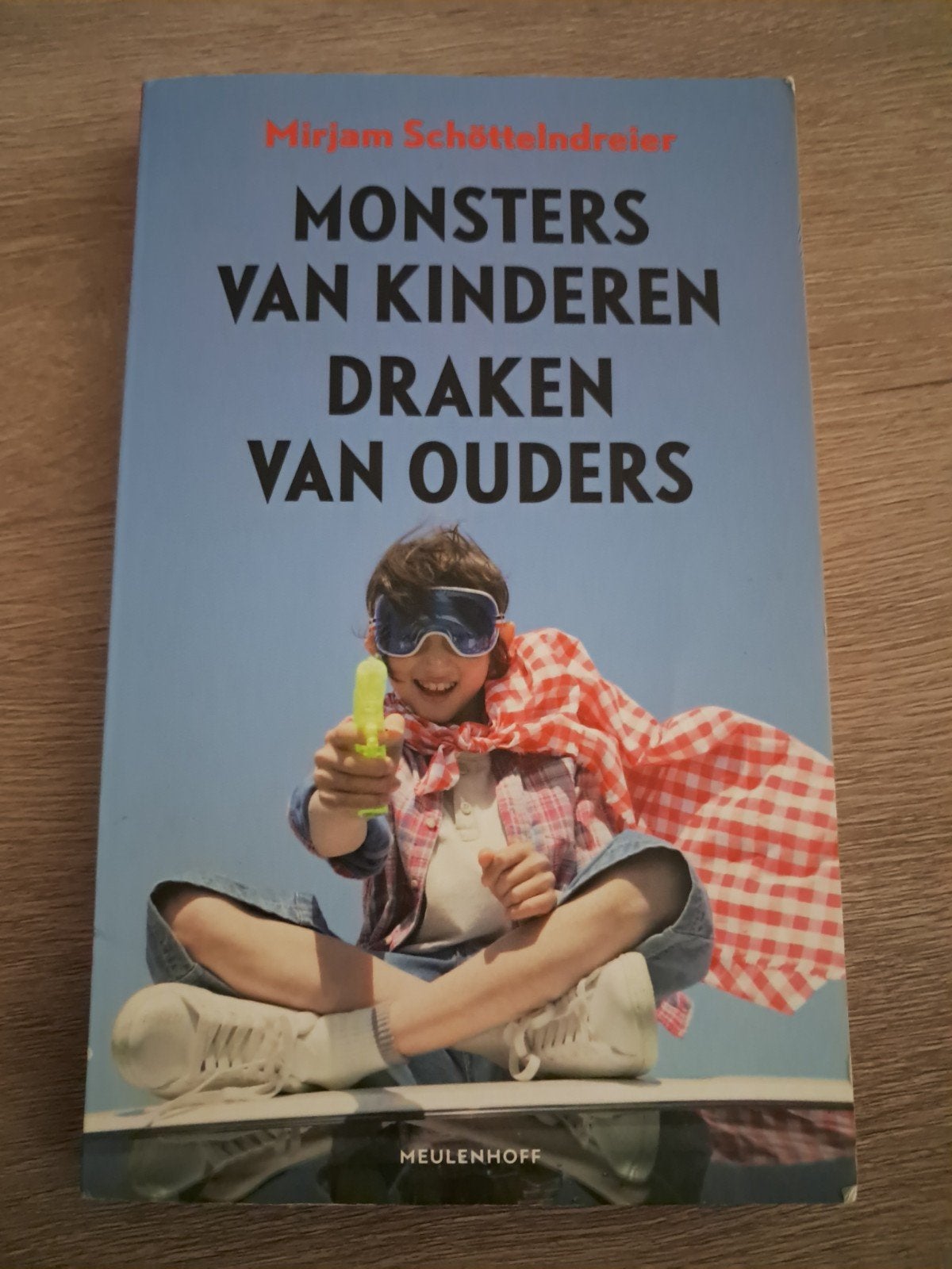 E4 Monsters van kinderen draken van ouders, Zwangerschap en Bevalling, Mirjam Schöttelndreier, Ophalen of Verzenden, Zo goed als nieuw