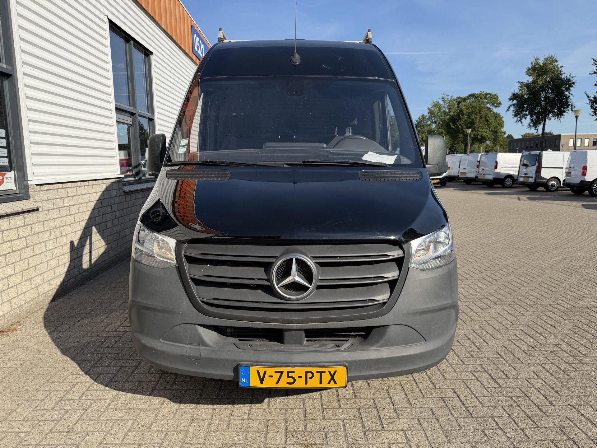 Mercedes-Benz Sprinter 315 1.9 CDI L2H2 RWD Functional / vas, Gebruikt, 4 cilinders, Zwart, Mercedes-Benz
