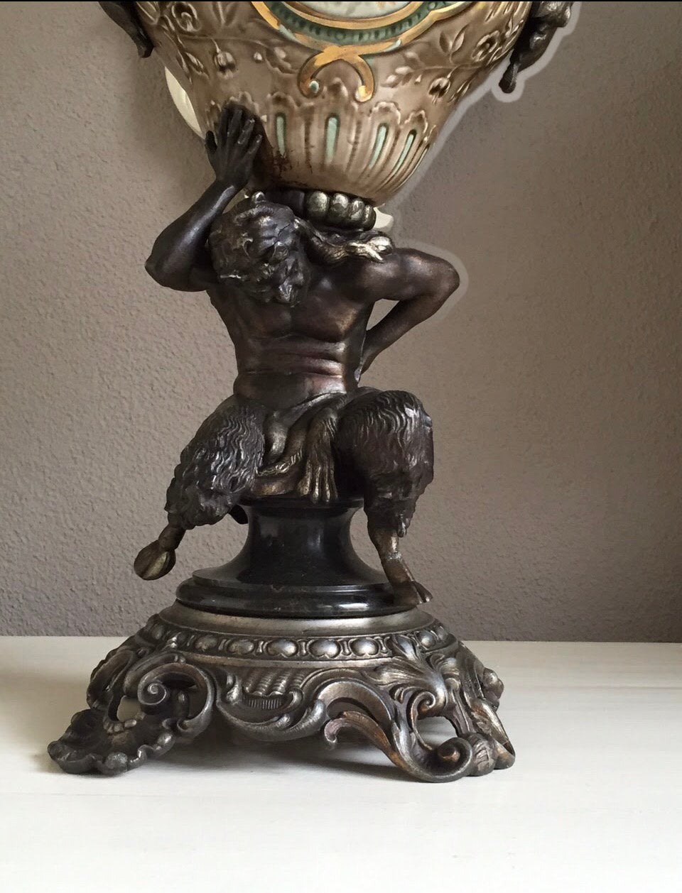 Prachtige Hongaars antieke olielamp, Ophalen of Verzenden, Gebruikt