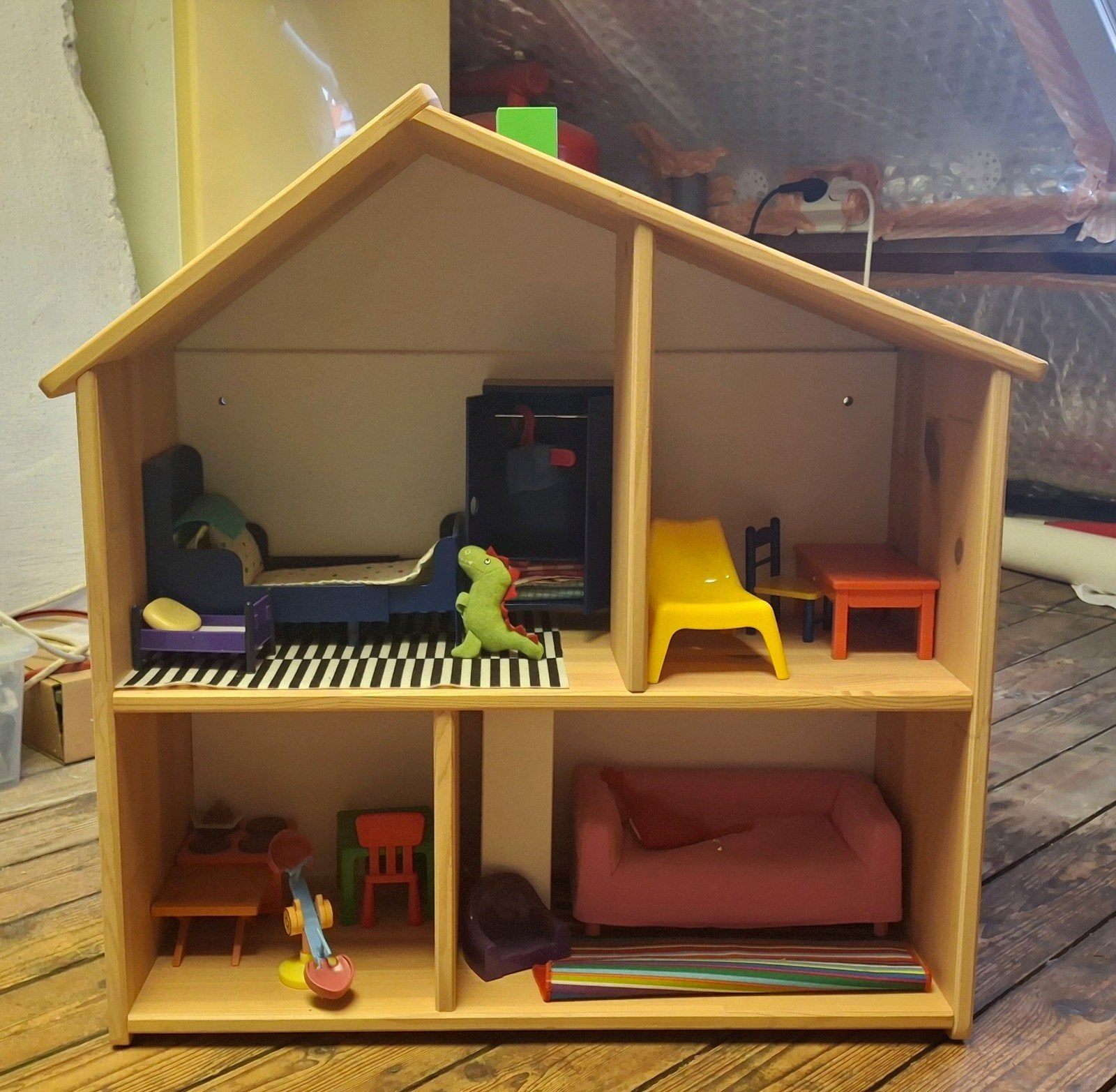 Houten IKEA poppenhuis met meubels, Ophalen, Gebruikt, Poppenhuis