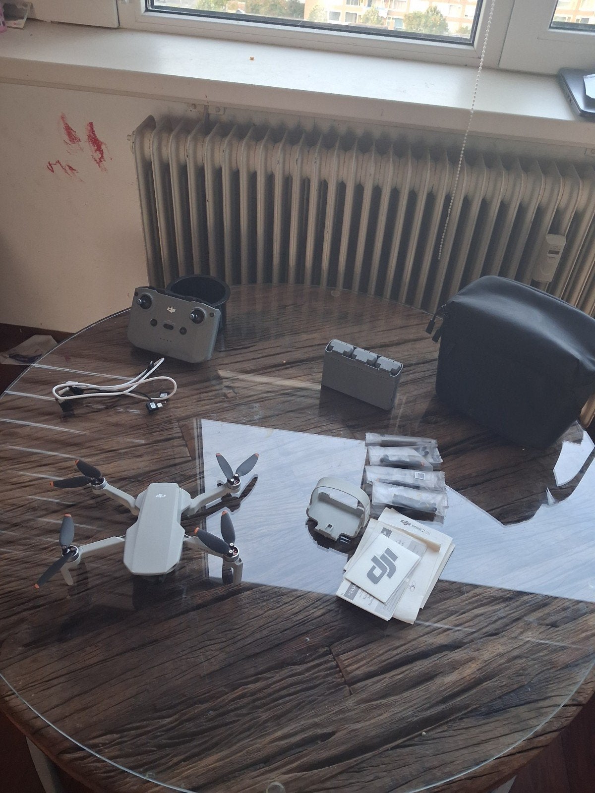 DJI Mini 2 SE Fly More Combo - Zo goed als nieuw, Ophalen of Verzenden, Zo goed als nieuw