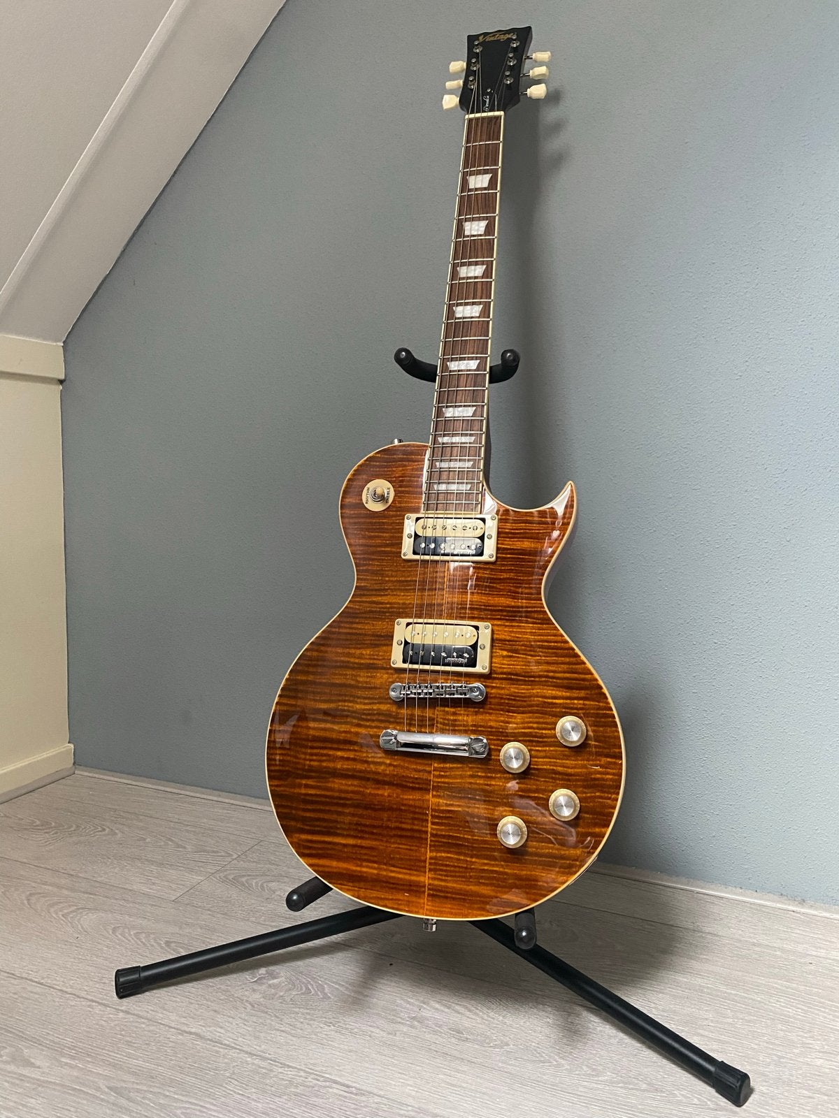 Vintage V100AFD Paradise (Slash tribute) – topstaat!, Ophalen, Zo goed als nieuw, Solid body, Overige merken