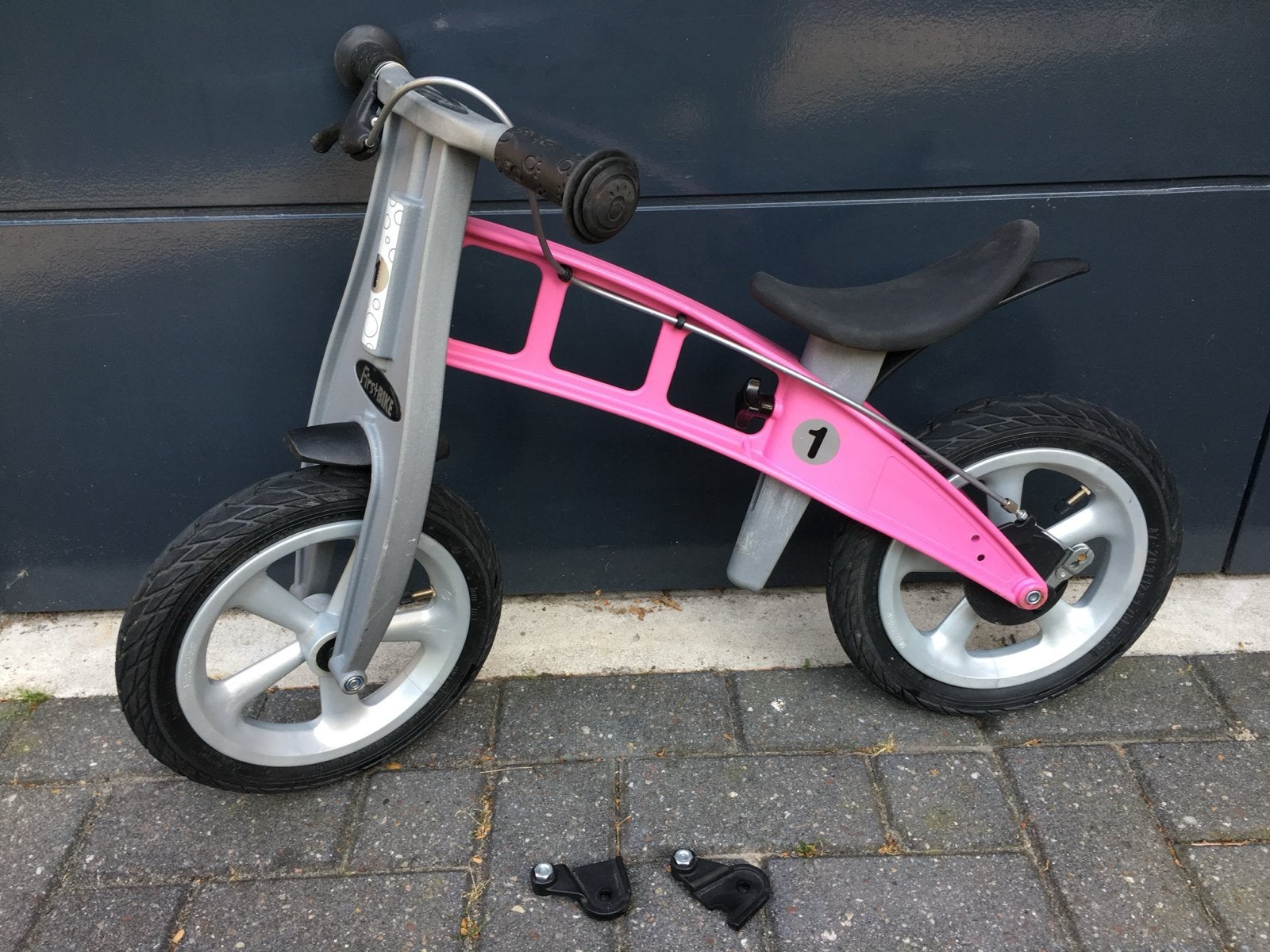 FirstBike loopfiets roze - zo goed als nieuw, Ophalen of Verzenden, Zo goed als nieuw, Velgrem, Minder dan 16 inch