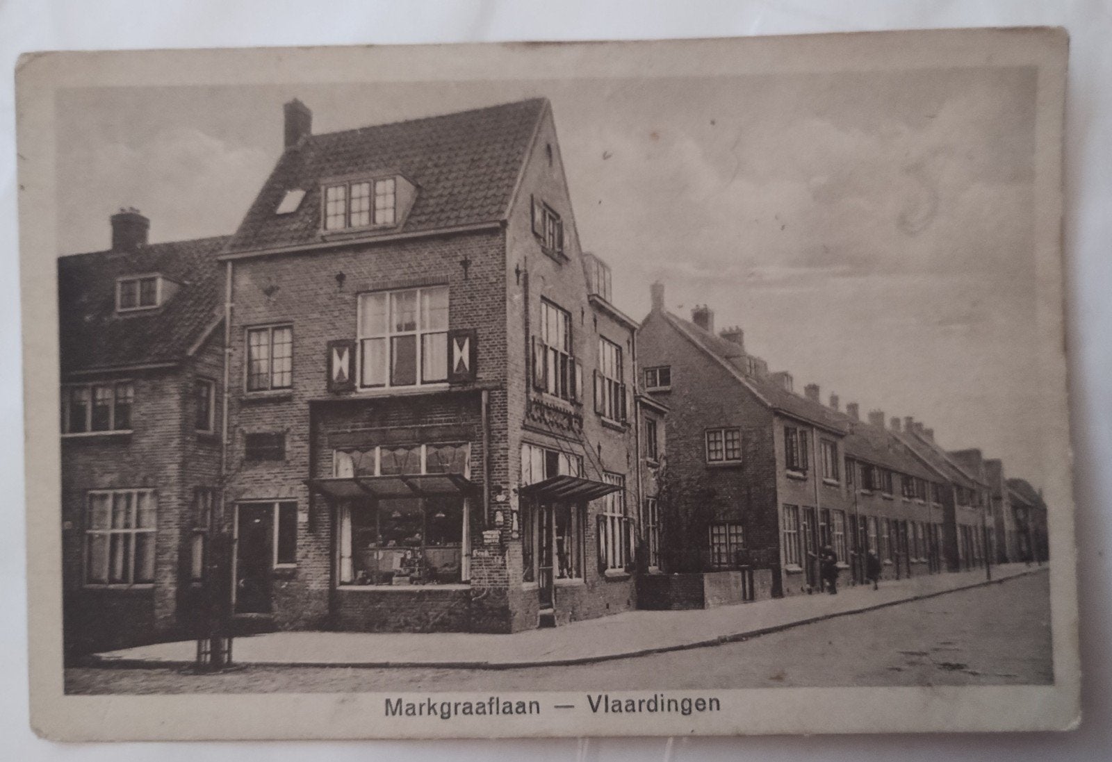 Vlaardingen Markgraaflaan met electro winkel +/- 1922, Verzenden, 1920 tot 1940, Ongelopen, Zuid-Holland