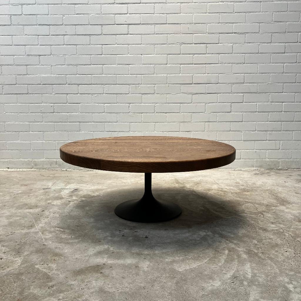 Vintage jaren 60 brutalist salontafel eiken houten blad, Ophalen, Gebruikt, 100 tot 150 cm, 50 tot 100 cm