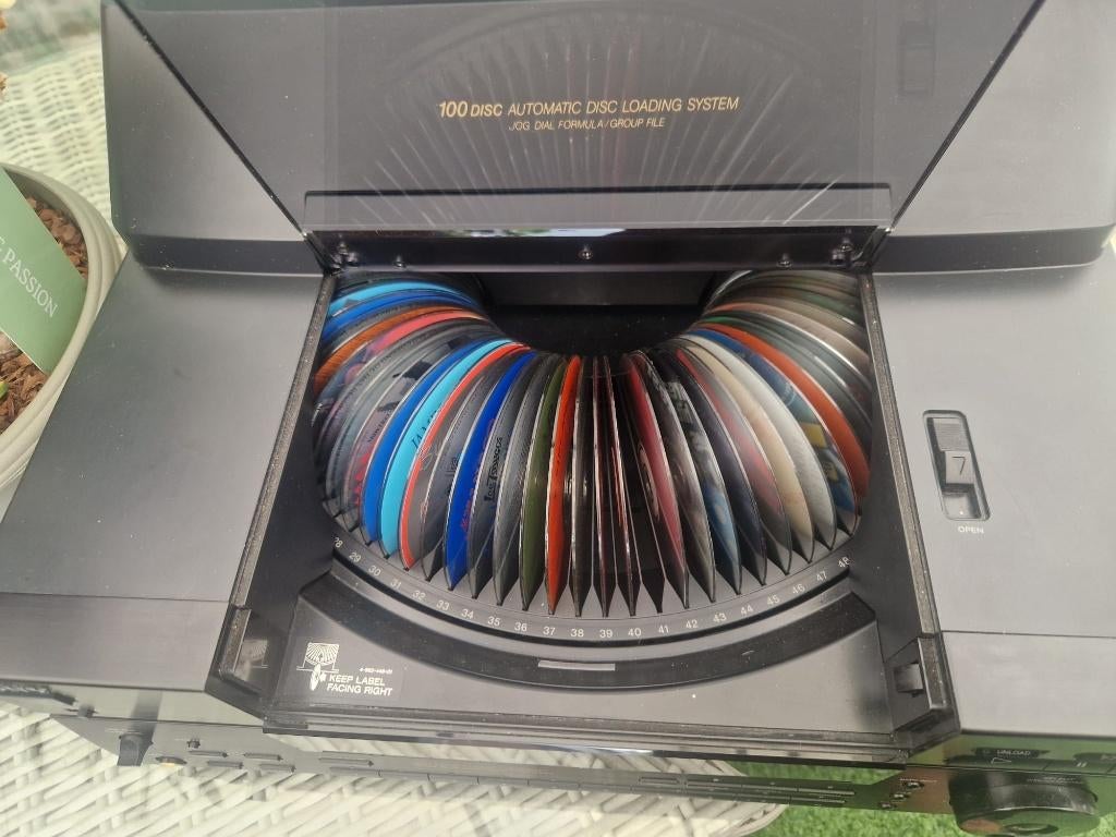 Sony 100 CD  Wisselaar  Nostalgie  in nieuwstaat, Audio, Tv en Foto, Cd-spelers, Ophalen, Zo goed als nieuw, Sony, Wisselaar