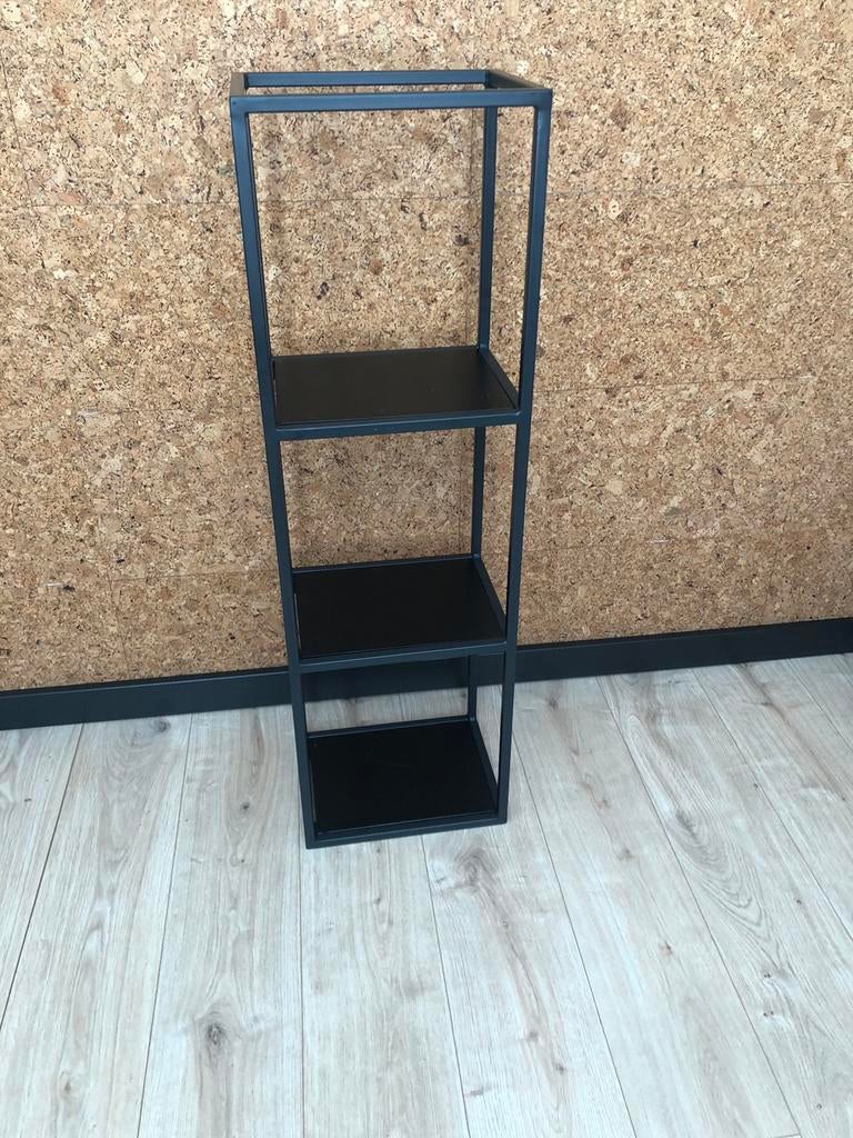 Metalen rek met houten schappen, Ophalen, Zo goed als nieuw