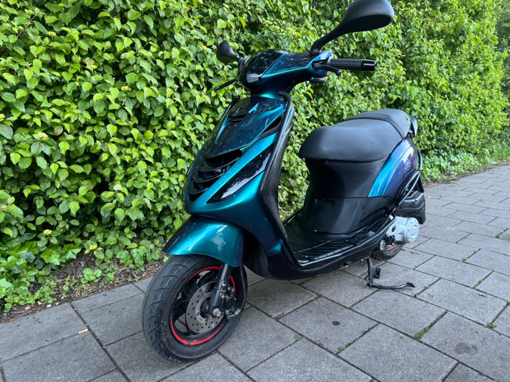 Piaggio Zip Iget SP Snor 2020, Fietsen en Brommers, Ophalen, Zip, Zo goed als nieuw, Benzine