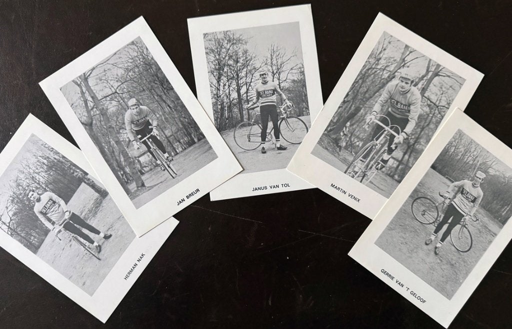 Wielrennen 5 fotokaarten DELBANA jaren 70 (renner met fiets), Ophalen of Verzenden, Overige typen