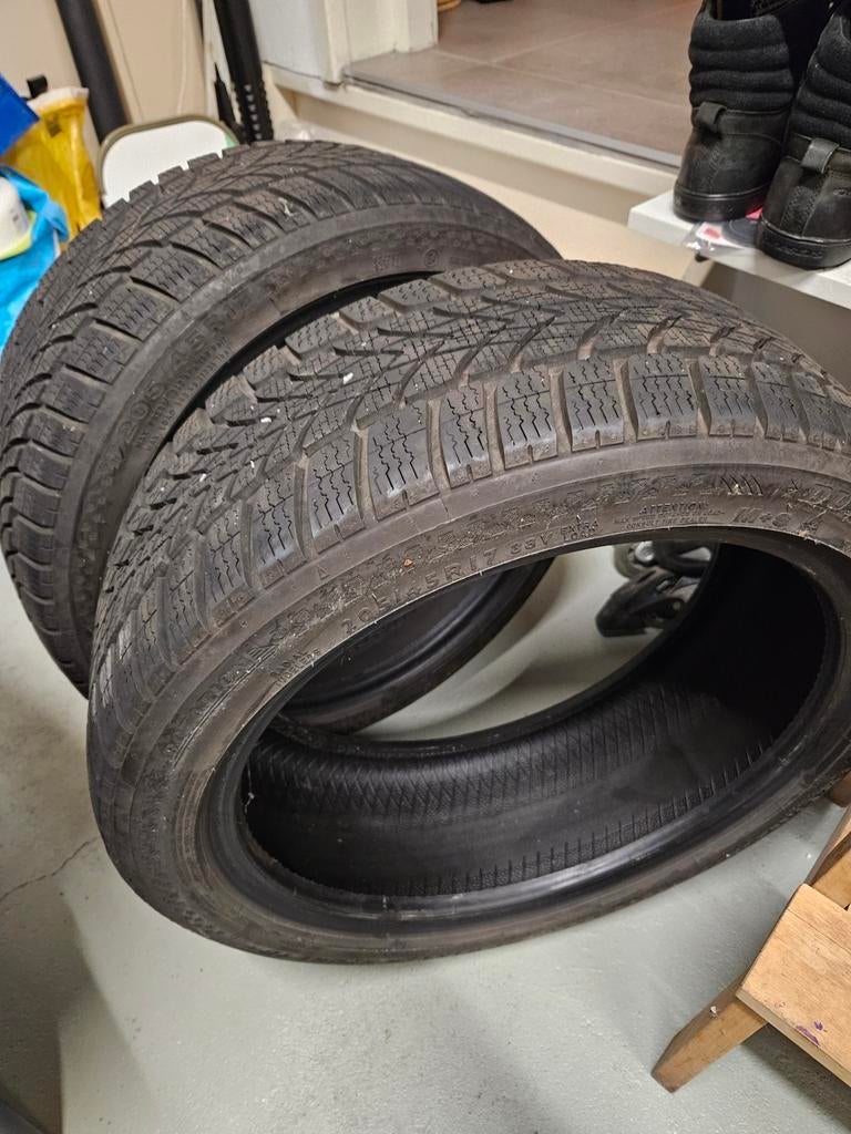 2 Dunlop winterbanden 205/45R17, Auto-onderdelen, Banden en Velgen, Ophalen, 16 inch, Band(en), 205 mm