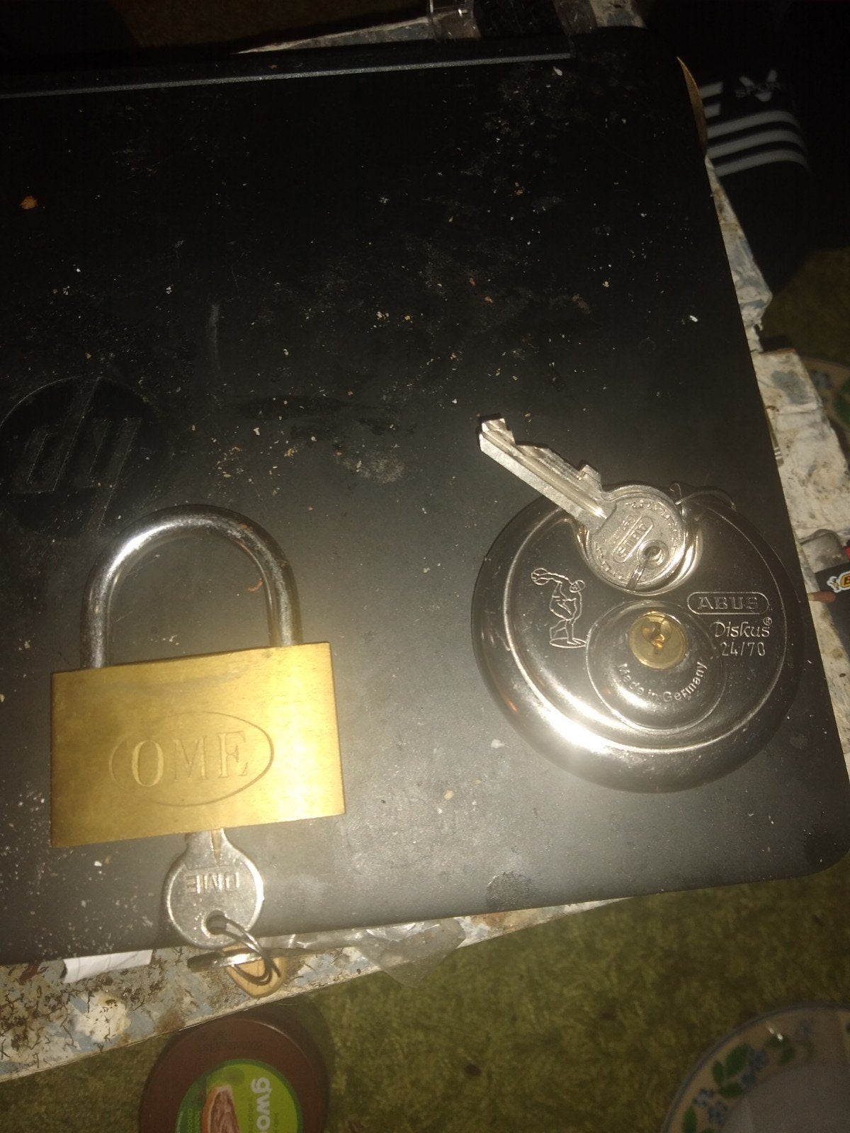 ABUS Diskus 24/70 en OME hangsloten - Nieuw, Ophalen of Verzenden