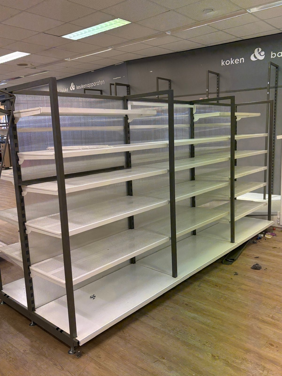 Winkelinrichting | stellingen | schappen | opslag, Ophalen
