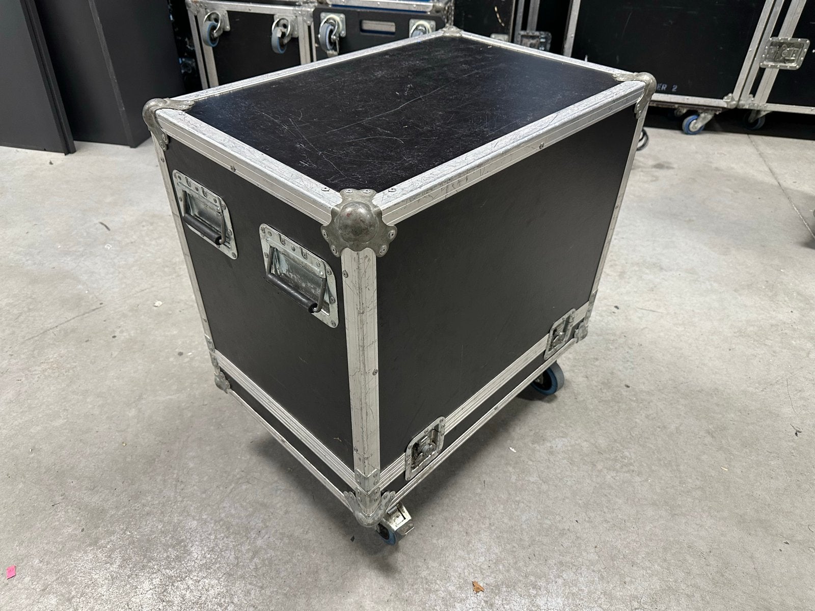 Stolp Flightcase op wielen, Muziek en Instrumenten, Ophalen, Gebruikt, Overige instrumenten, Flightcase