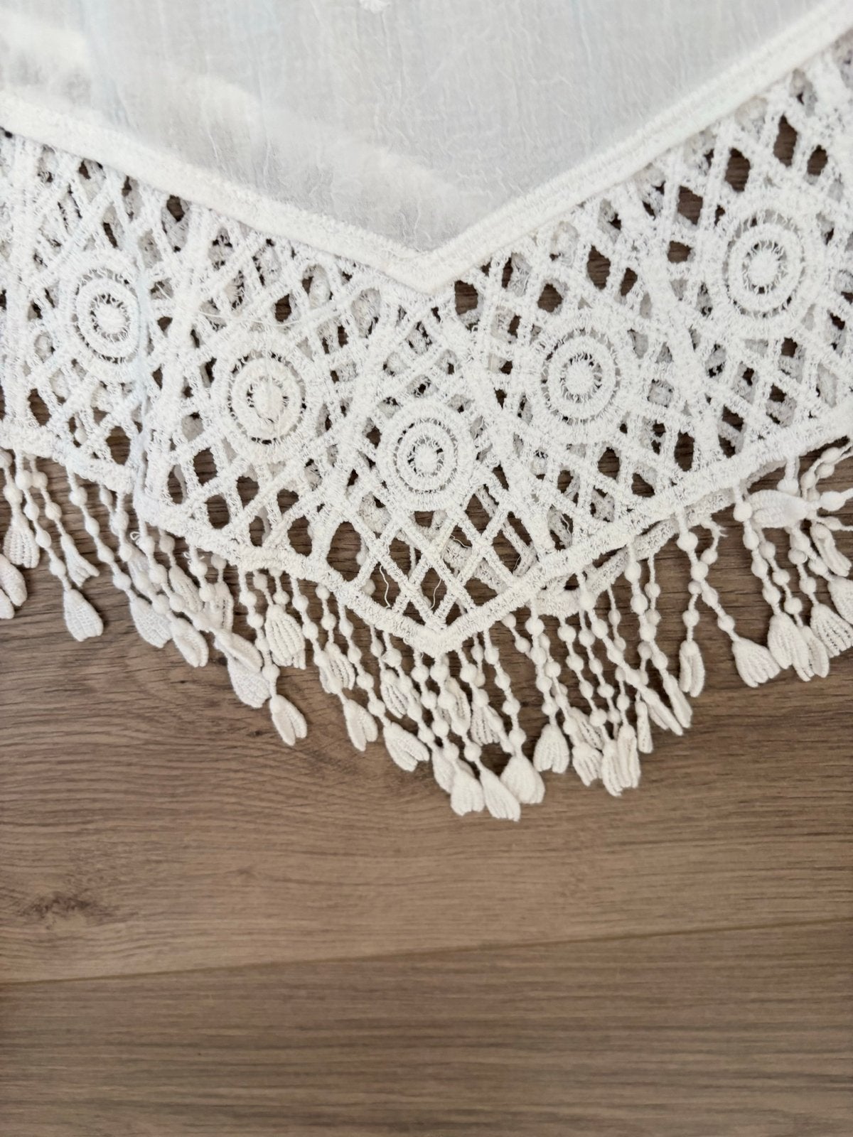 Witte kanten tuniek met kwastjes, Maat 38/40 (M), Verzenden, Wit, Zo goed als nieuw