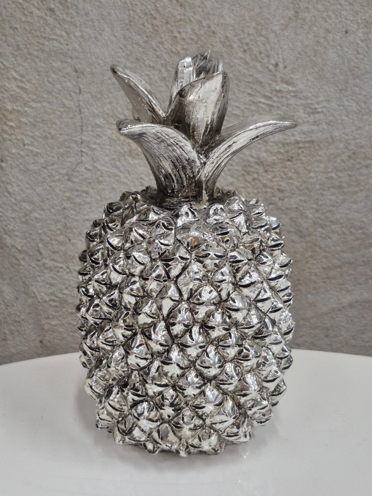 Lene Bjerre zilveren decoratie ananas 18 cm Chique, Ophalen of Verzenden, Zo goed als nieuw, Kunststof