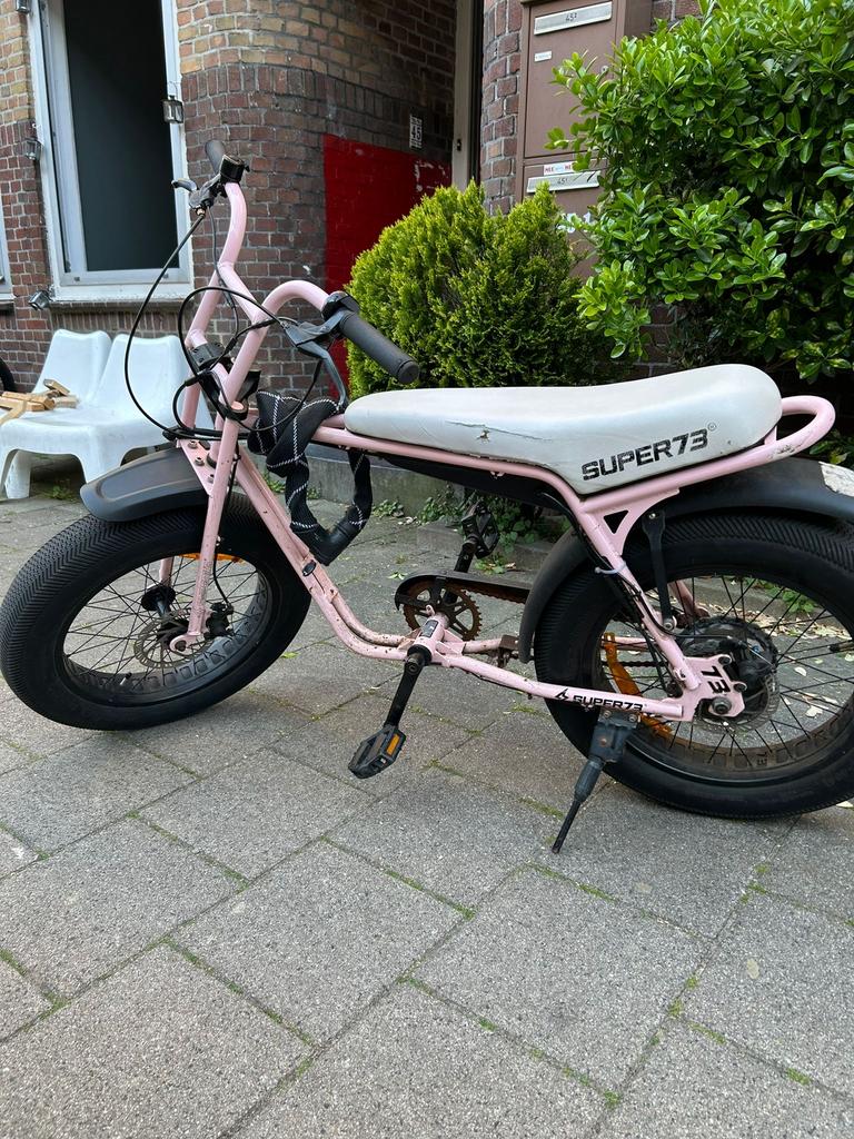 Fatbike Super 73 ZG1 Roze, Fietsen en Brommers, Elektrische fietsen, Ophalen of Verzenden, Gebruikt, 30 tot 50 km per accu, Overige merken