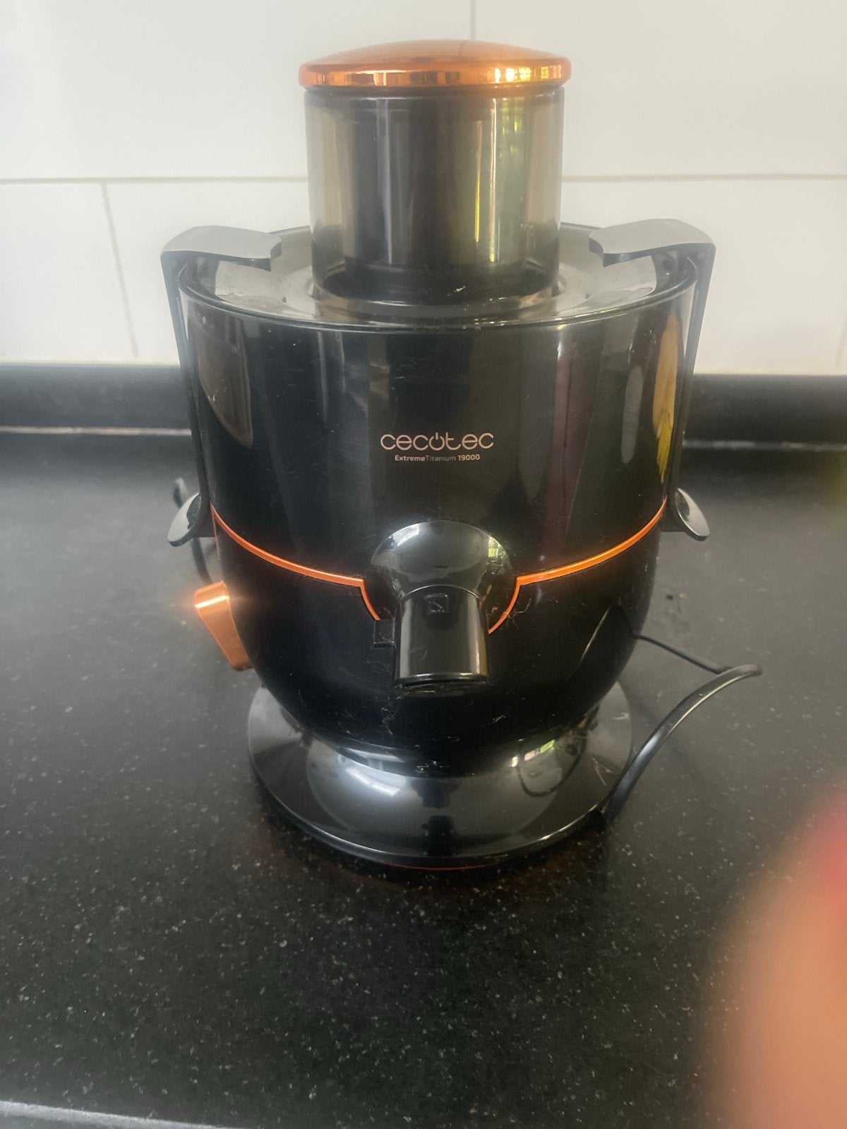 Cecotec Extreme Titanium 19000 Sapcentrifuge, Ophalen of Verzenden, Zo goed als nieuw, Elektrisch, Sapcentrifuge