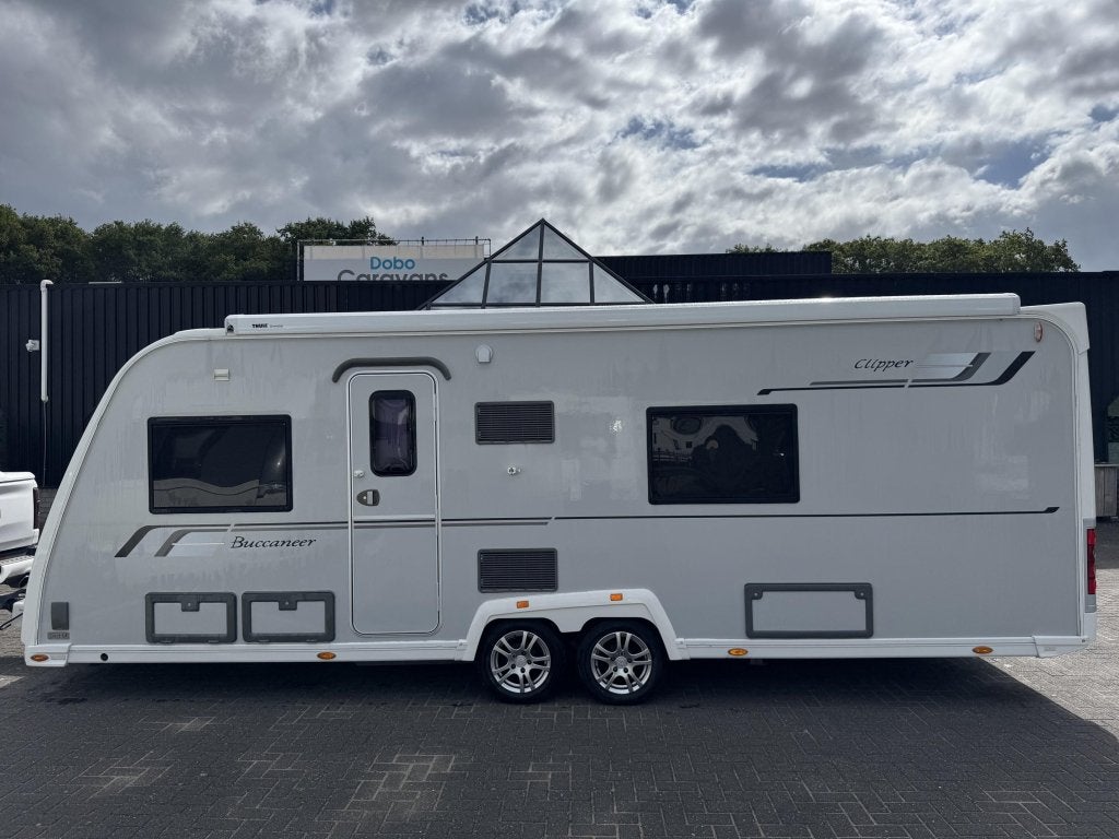 Elddis Buccaneer 2014 | Enkele bedden, Schokbreker, Elddis, 7 tot 8 meter, Bedrijf