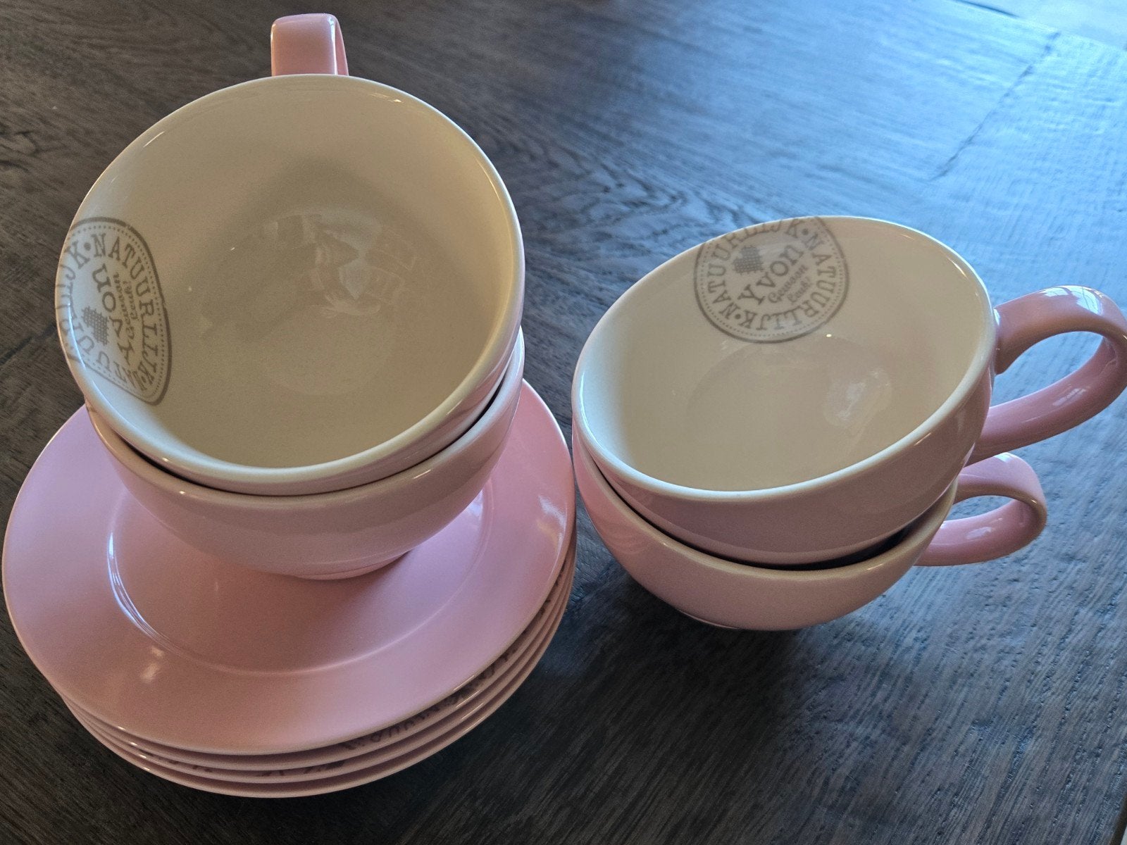 4 cappuccino kopje" GEWOON YVON" IZGS, Huis en Inrichting, Ophalen of Verzenden, Zo goed als nieuw, Overige stijlen, Kop(pen) en/of Schotel(s)