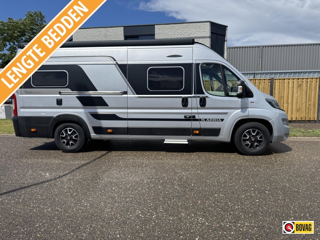 Prachtige Adria Twin Supreme 640 SGX Lengtebed hefbed, Caravans en Kamperen, Fiat, Tot en met 2, Bedrijf, Luifel