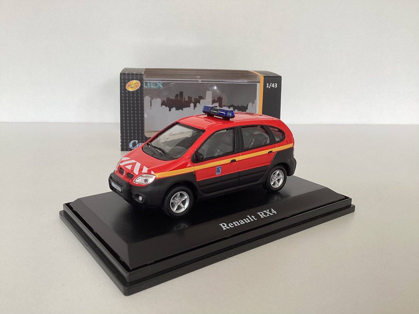 Renault Scenic RX4 Brandweer 1:43 Nieuw in verpakking, Ophalen of Verzenden, Nieuw, Auto, Overige merken