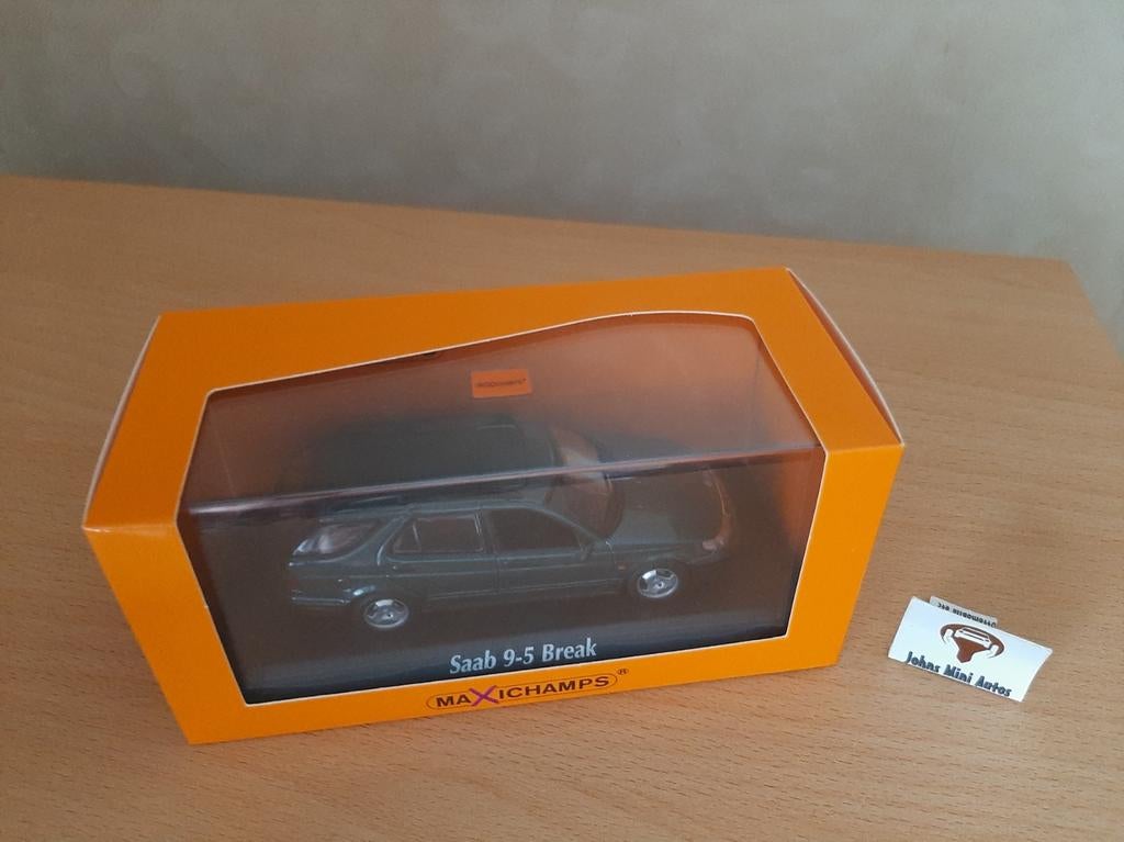 Saab 9-5 Break 1999 donkergroen metallic van Maxichamps 1:43, Overige merken, Auto, Nieuw, Ophalen of Verzenden