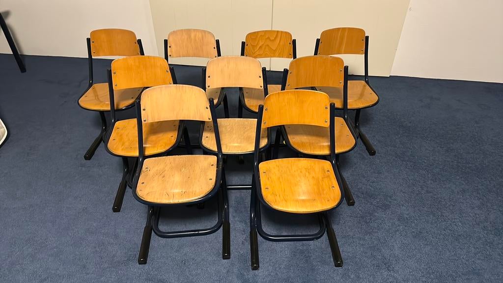 Oude schoolstoeltjes 9 stuks, Ophalen, Zwart, Zo goed als nieuw, Schoolstoel