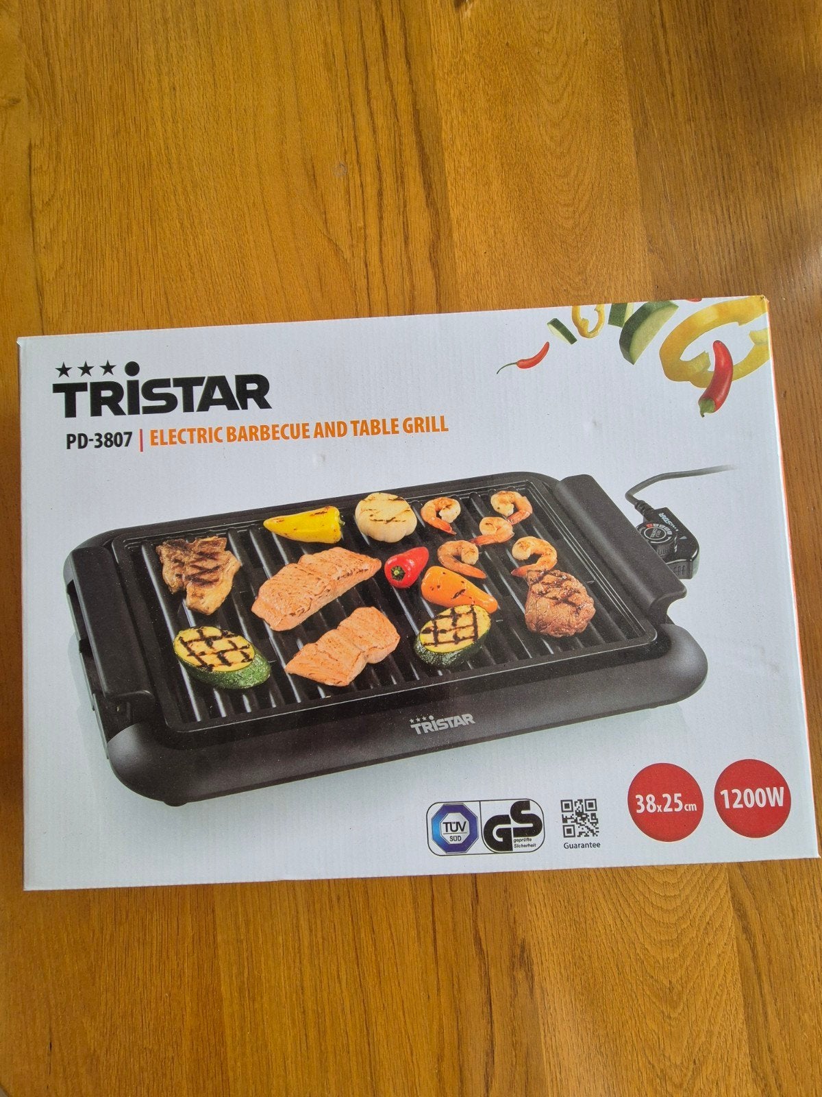 Tristar PD-3807 Elektrische Barbecue en Tafelgrill 1200W, Ophalen, Zo goed als nieuw, Tafelgrill