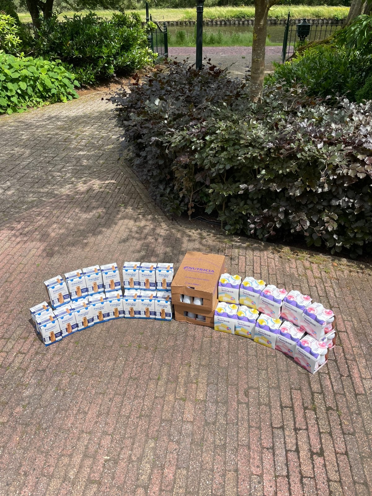 Grote partij Nutridrink & Fresubin Protein Drinks, Diversen, Ophalen