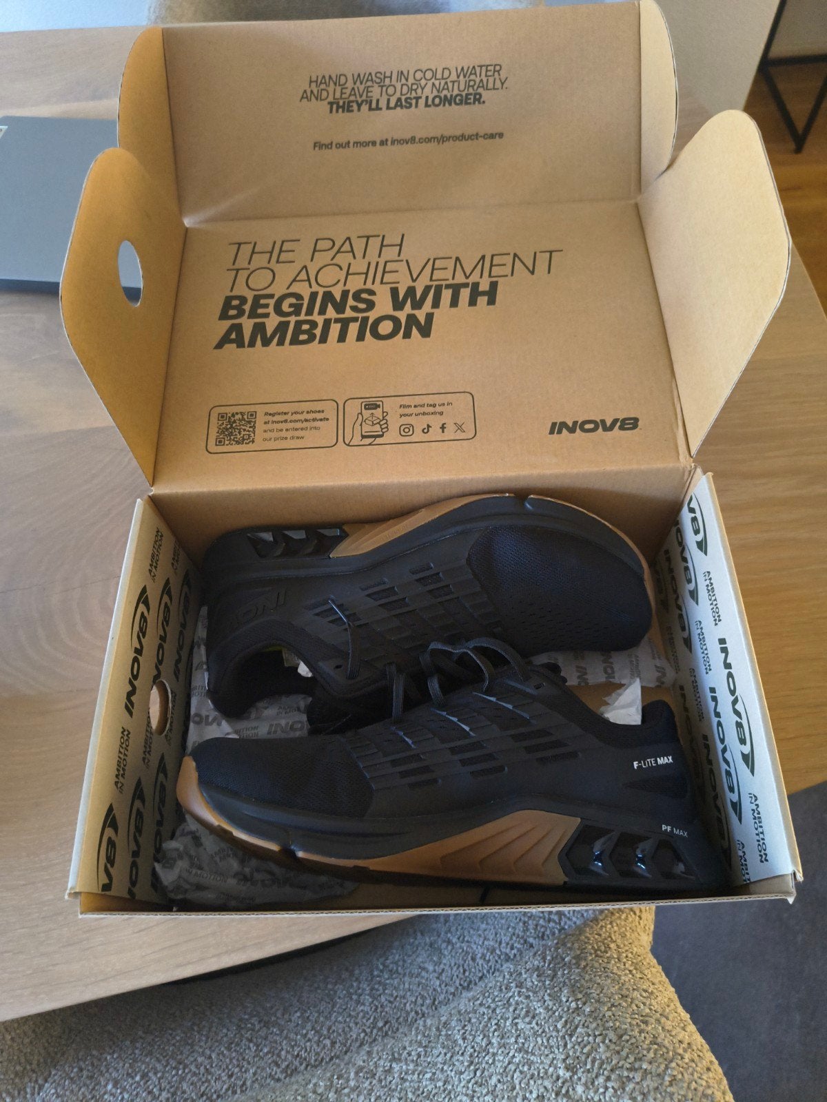 Inov-8 F-Lite Max sportschoenen, maat 44, nieuw in doos, Nieuw, Ophalen of Verzenden, Inov8, Sportschoenen