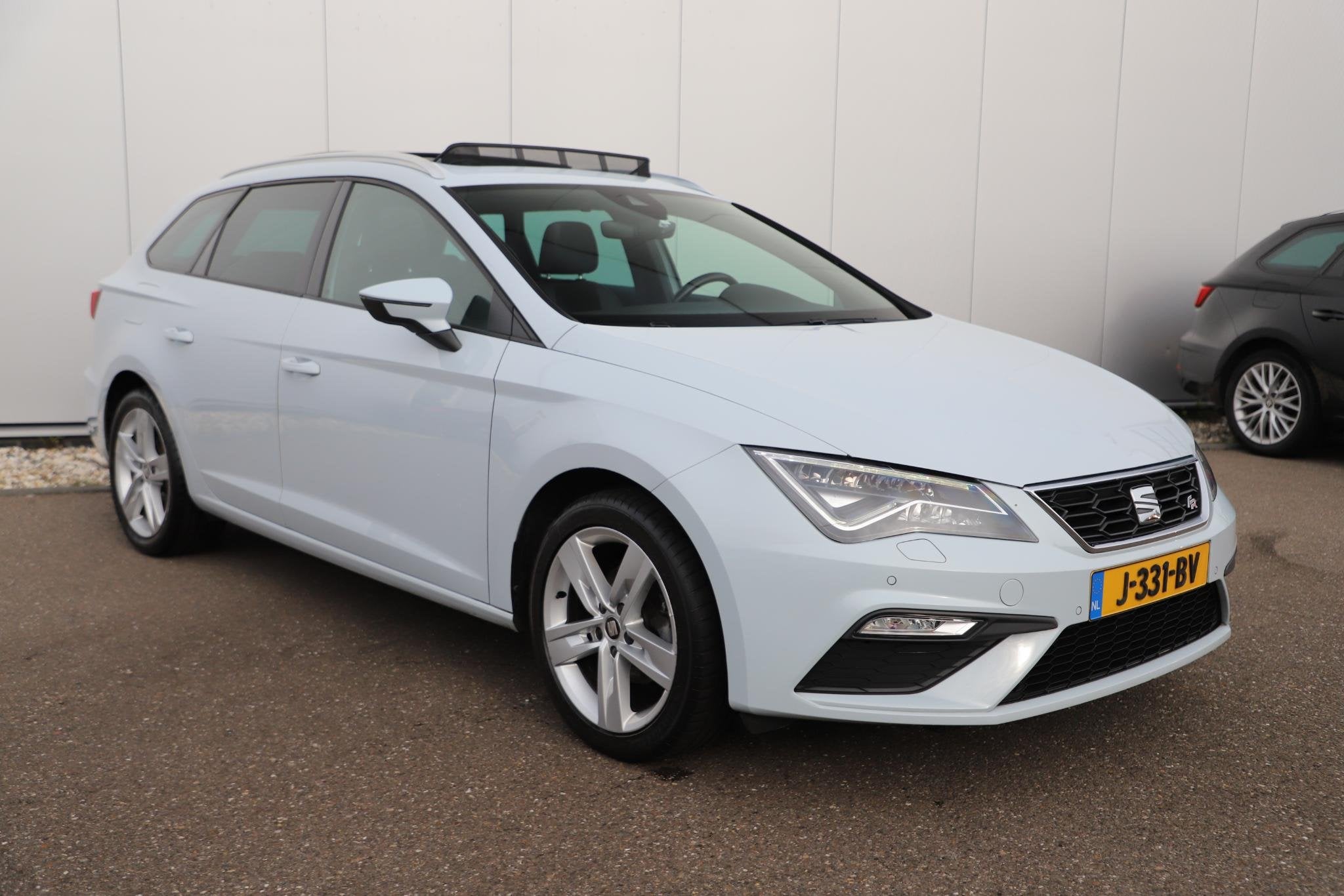 SEAT Leon ST 1.0 TSI FR Ultimate Edition Virtual Cockpit Pan, Auto's, Gebruikt, Euro 6, Met garantie (alle), Leon