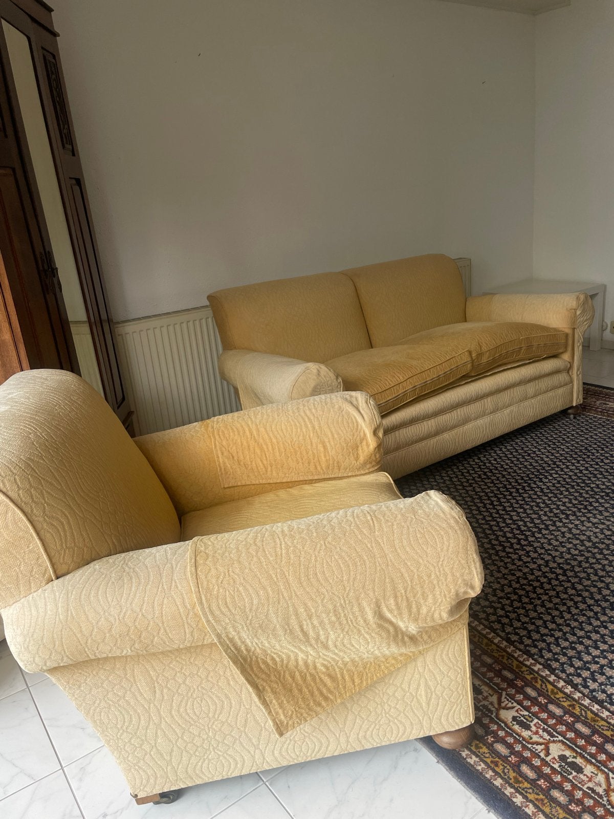 Gele bank en fauteuil – Engelse stijl, op wielen, Ophalen, Gebruikt, 150 tot 200 cm, Tweepersoons