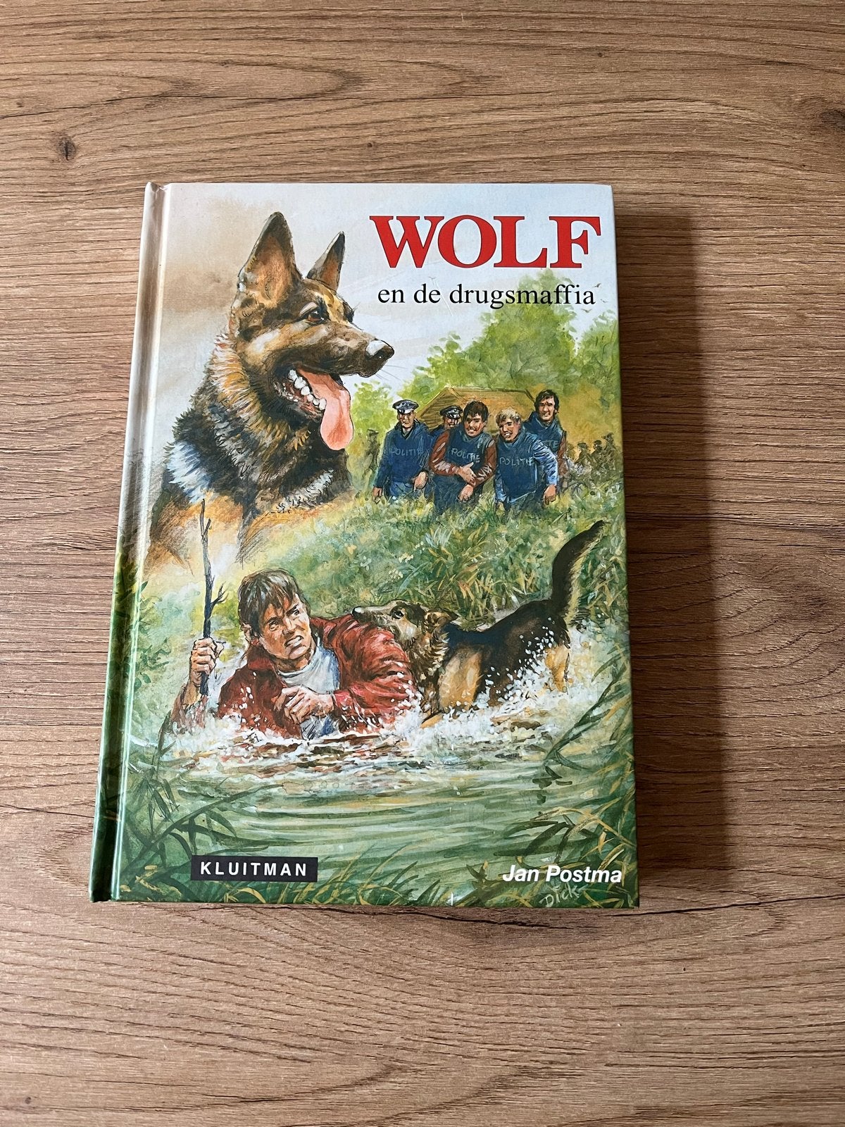 Wolf en de drugsmaffia - Jan Postma (Kluiman), Boeken, Ophalen, Zo goed als nieuw, Fictie algemeen