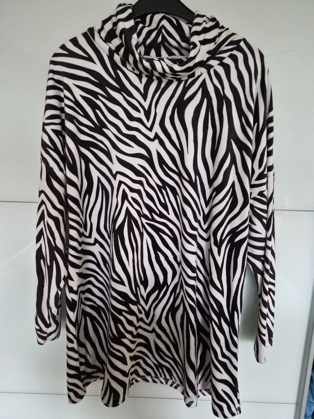 Zebraprint tuniek met colkraag - Maat M, Zwart, Maat 46/48 (XL) of groter, Ophalen of Verzenden, Lange mouw