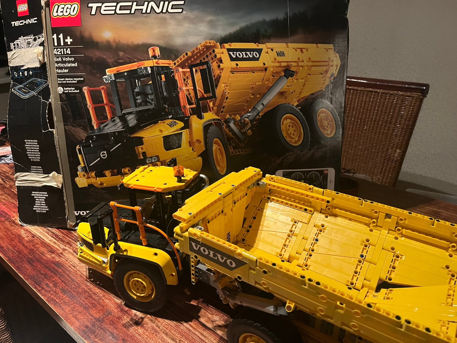 Prachtige Technisch Lego Volvo 42114, Kinderen en Baby's, Inclusief instructies, Lego, Ophalen of Verzenden, Zo goed als nieuw