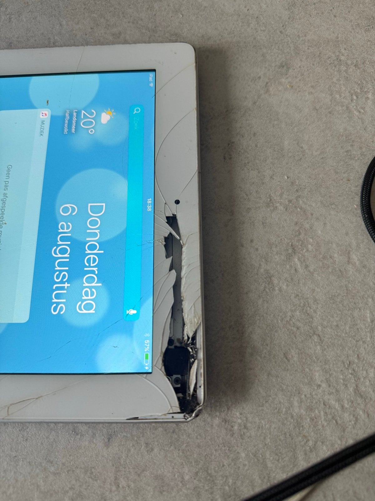 Apple iPad 4 2012(32 GB) - Werkt goed, scherm beschadigd, Computers en Software, Apple iPads, 10 inch, Gebruikt, 32 GB, Apple iPad