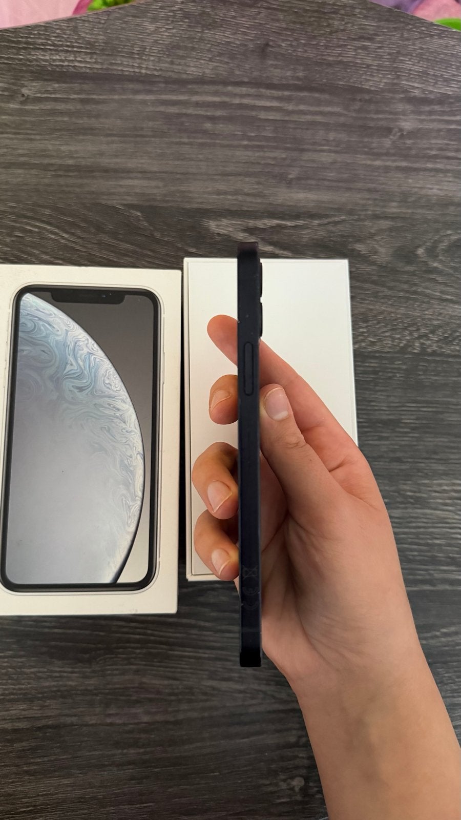 Foto 5 van Apple iPhone 12 Zwart 64GB