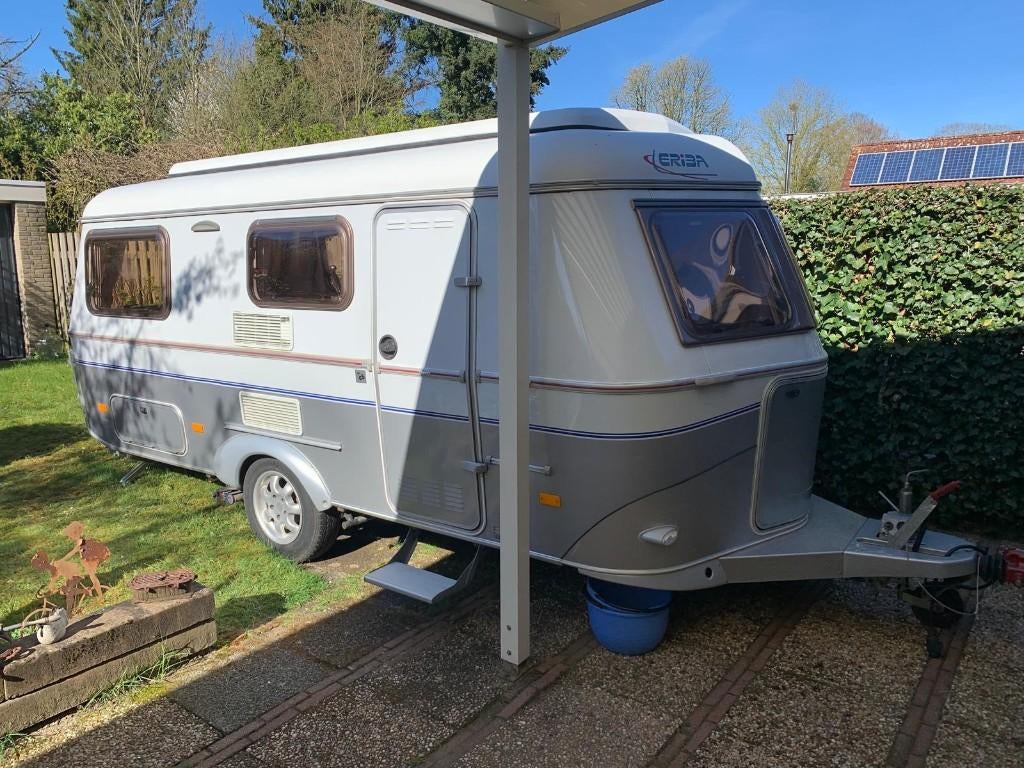 Eriba Touring Troll 550 GT/F, Rondzit, 750 - 1000 kg, Particulier, 4 tot 5 meter