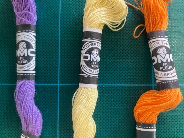 Vintage DMC Flower Thread 20m per streng € 1,50, Ophalen of Verzenden, Nieuw, Handborduren, Borduurgaren of Zijde