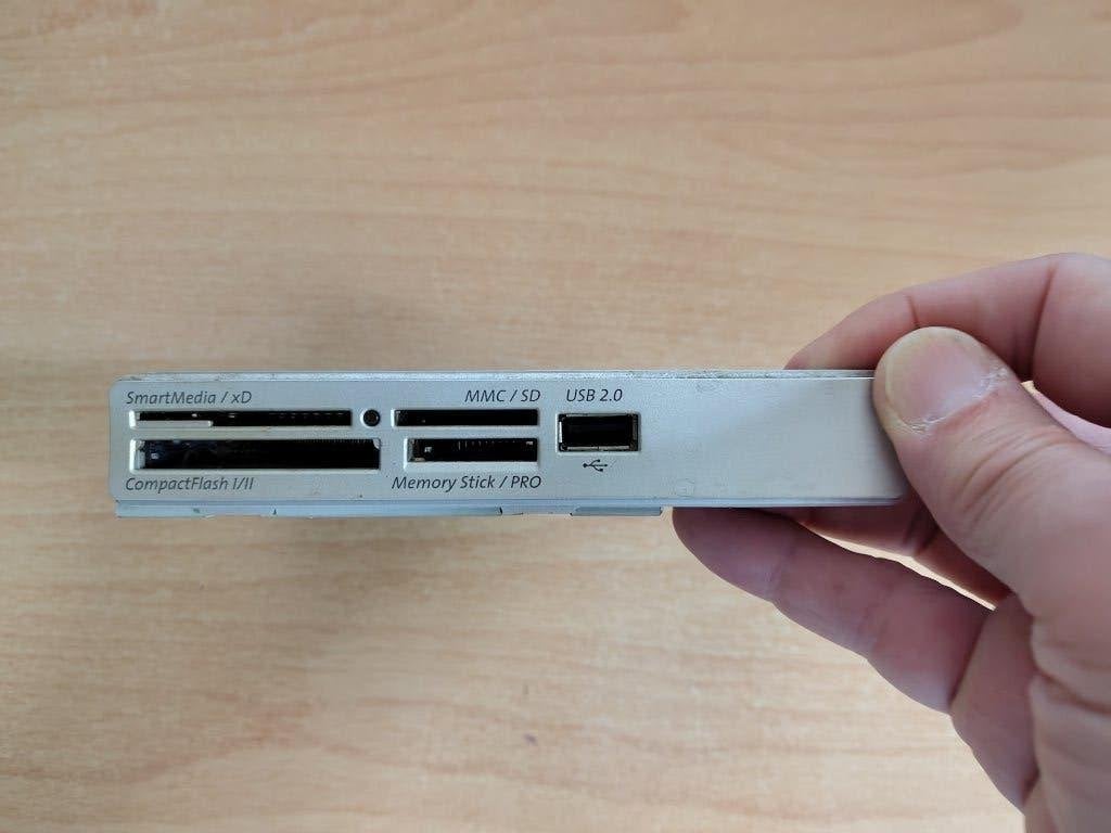 Card reader from old computer 2005, Ophalen of Verzenden, Gebruikt, Onbekend