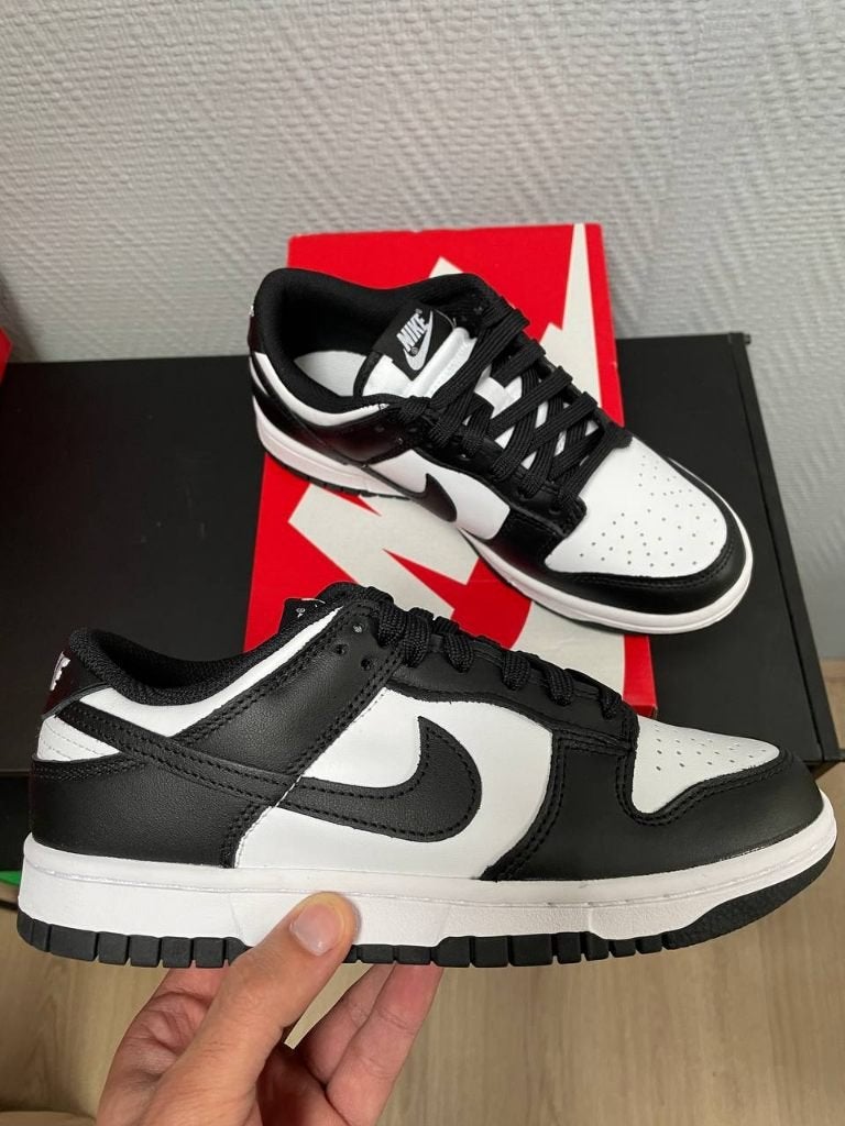 NIEUWE Nike Dunk Low Panda W in diverse maten, Zwart, Nike, Nieuw, Ophalen of Verzenden