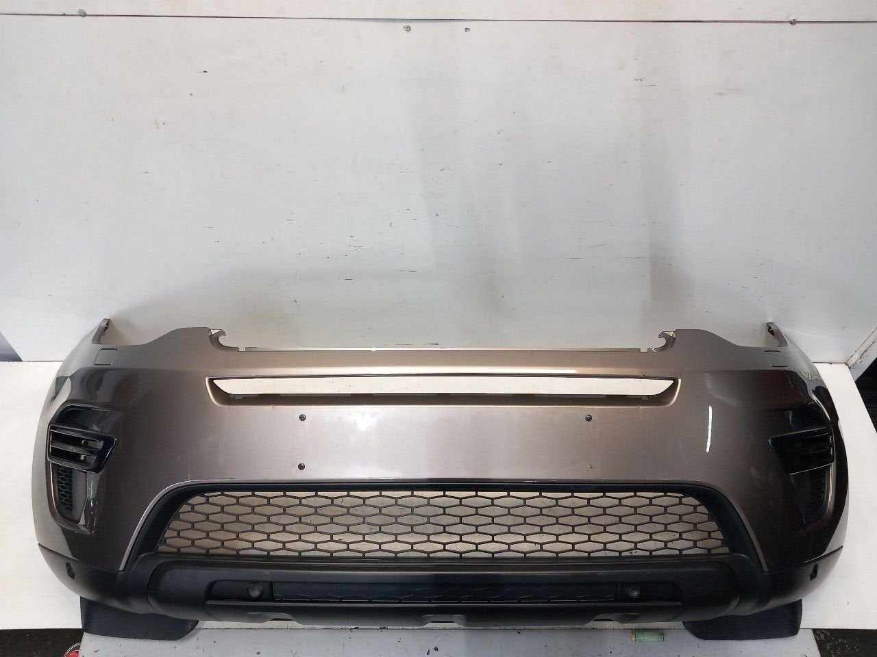 Bumper voor Land Rover Discovery, Auto-onderdelen, Onderdelen@venauto.nl, Van der Ven Autorecycling B.V., Ettenseweg 76, 4706 PB Roosendaal, The Netherlands