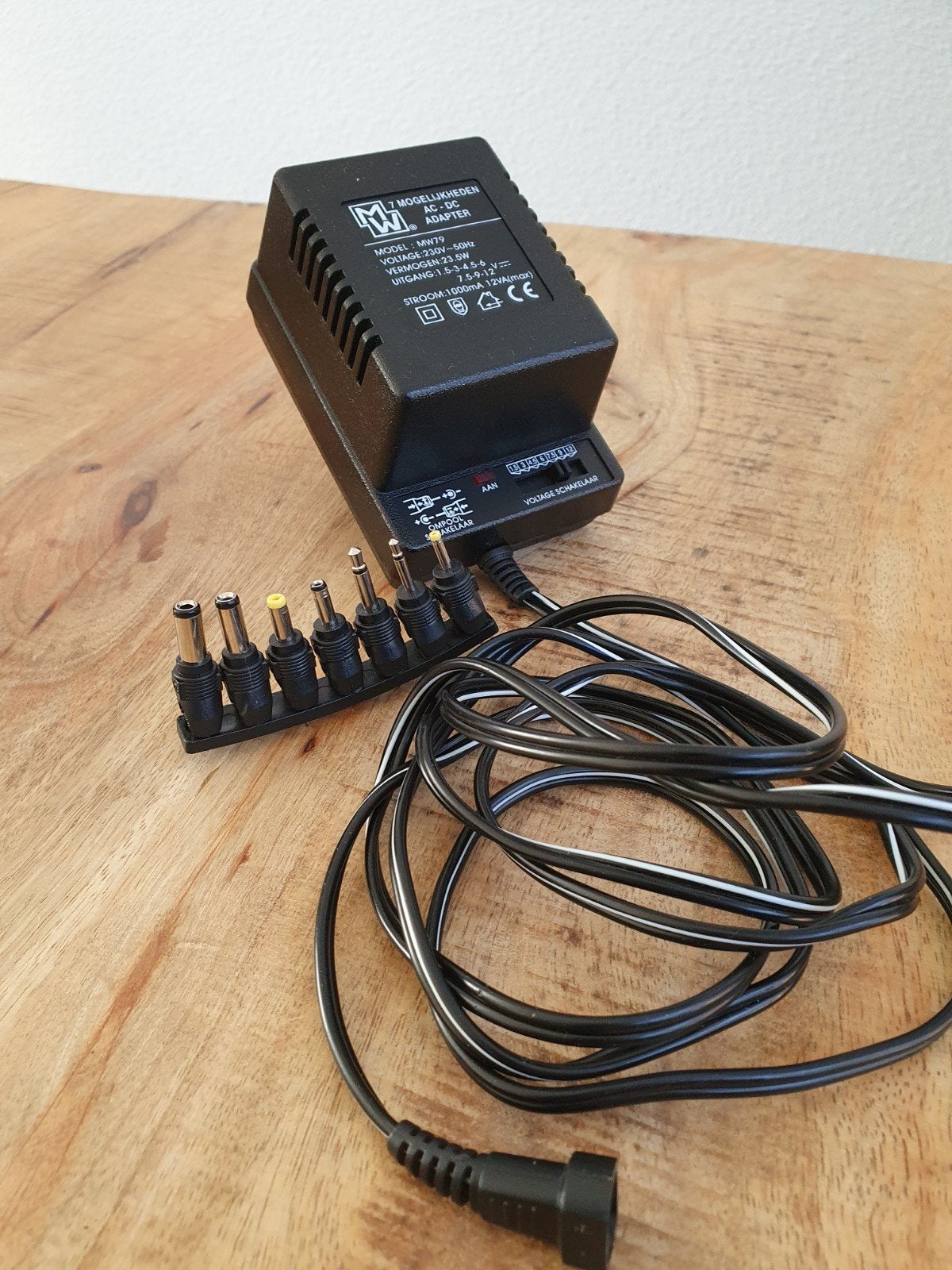 Universele AC/DC Adapter MW79 - 1000mA, 1.5-12V, Ophalen of Verzenden, Nieuw