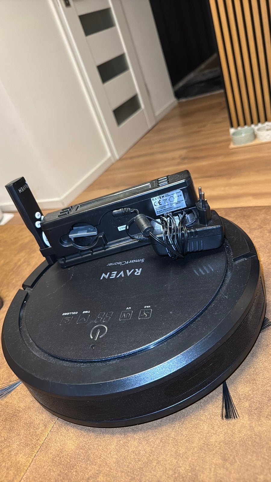 Raven Robot Vacuum Cleaner – Like New, Ophalen of Verzenden, Zo goed als nieuw, Robotstofzuiger