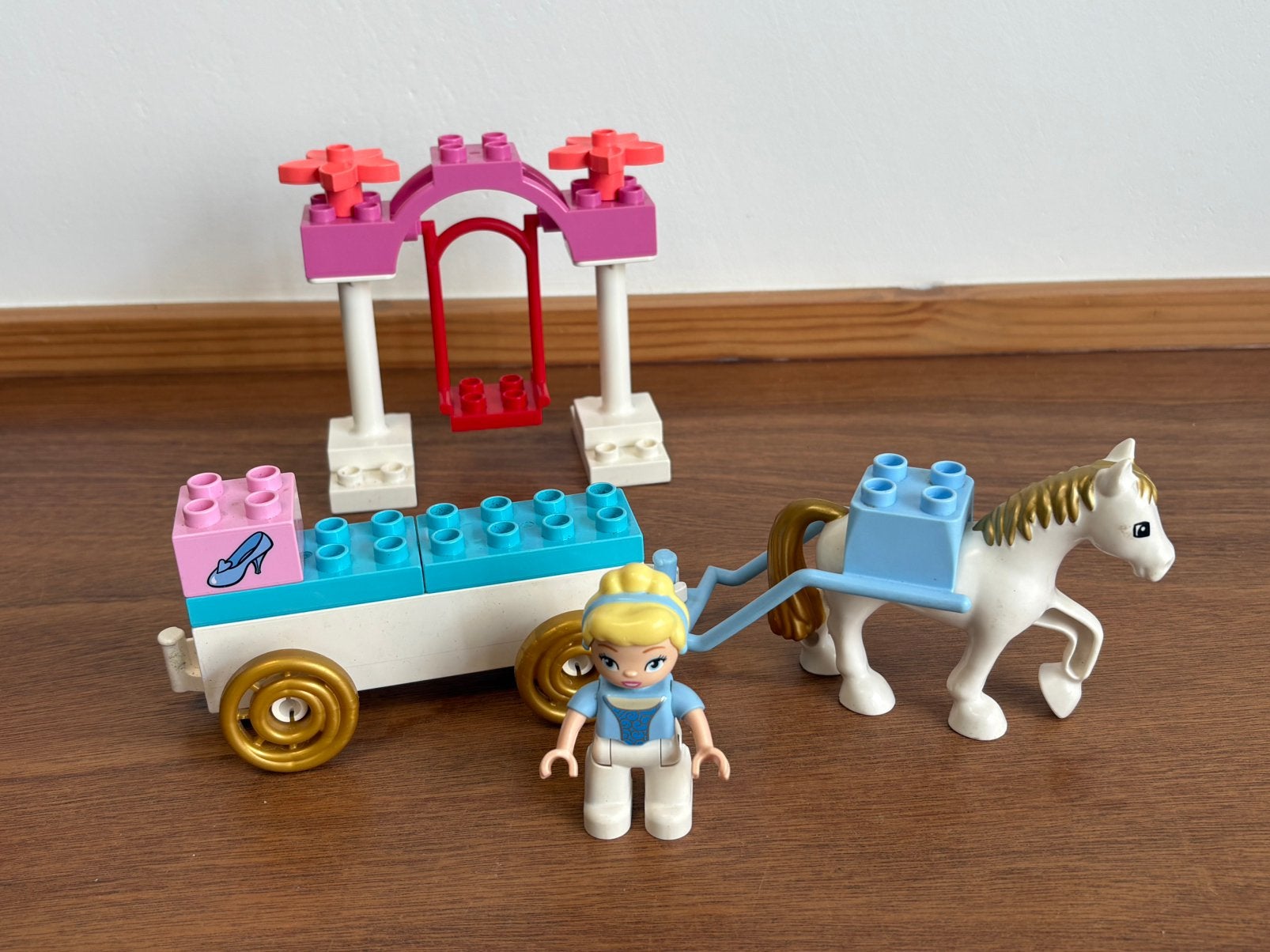 Duplo prinses assepoester met paard en schommel, Ophalen of Verzenden, Zo goed als nieuw, Duplo