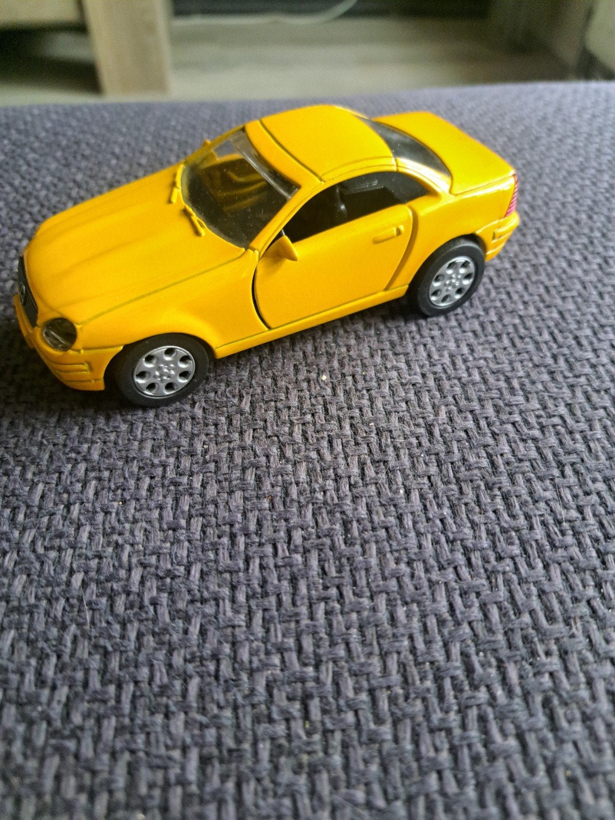 Mercedes benz slk model, Hobby en Vrije tijd, Modelauto's | 1:32, Overige merken, Gebruikt, Auto, Ophalen of Verzenden
