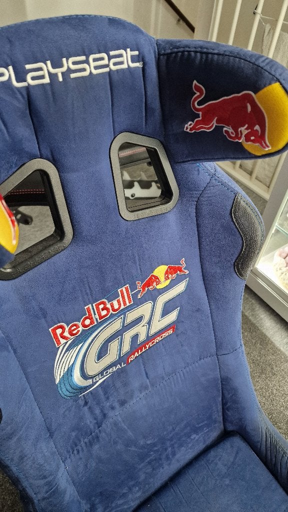 Playseat Red Bull GRC met Thrustmaster T150 racestuur, Ophalen, Racestoel, Zo goed als nieuw, Verstelbaar