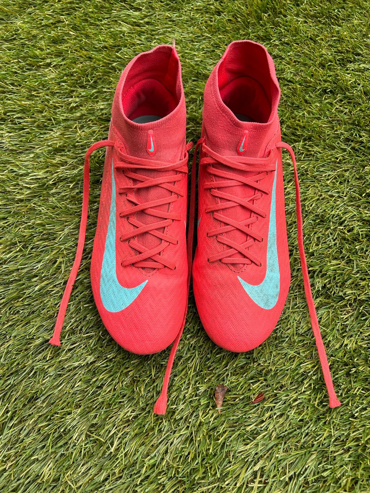Nike Mercurial Voetbalschoenen - Rood/Blauw, Ophalen of Verzenden, Gebruikt, Schoenen