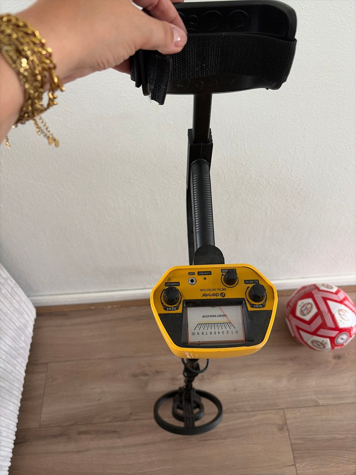 Denver Metaaldetector - Zo goed als nieuw, Hobby en Vrije tijd, Metaaldetectors, Zo goed als nieuw, 30 cm of minder, Discriminatie metaaldetectie