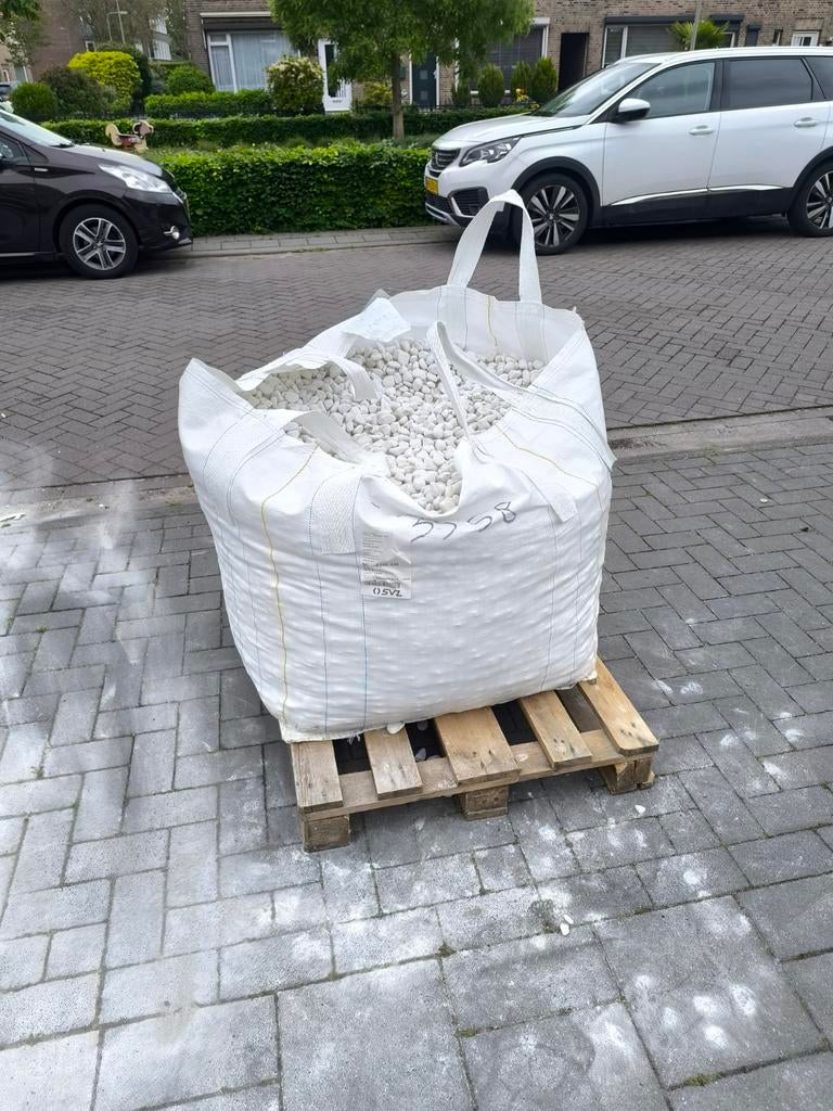 Carrara Neuw !!!Witte siergrind/split in big bag, Overige materialen, Wit, Ophalen of Verzenden, Zo goed als nieuw